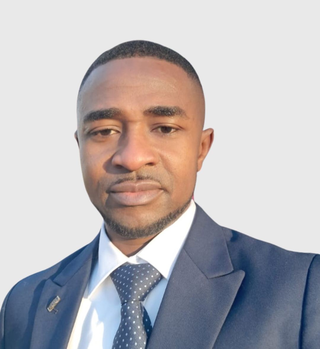 Green And White Modern Visa And Passport Services Instagram Post - 2